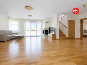 Prodej rodinného domu, Hory, 238 m2