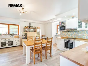 Prodej rodinného domu, Zbiroh, 180 m2