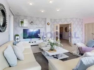 Prodej rodinného domu, Strančice, V Zátiší, 202 m2