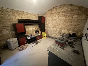 Pronájem obchodního prostoru, Praha - Nové Město, Rumunská, 200 m2