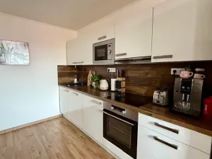 Prodej bytu 3+1, Nové Strašecí, Žižkovo náměstí, 70 m2