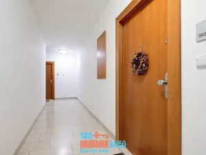 Pronájem bytu 3+kk, Praha - Vysočany, Nepilova, 93 m2