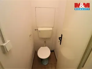Pronájem obchodního prostoru, Praha - Holešovice, Ortenovo náměstí, 77 m2