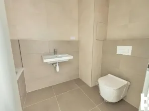 Prodej bytu 2+kk, Praha - Bohnice, Lodžská, 75 m2