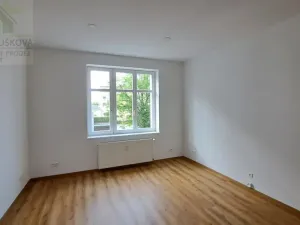 Pronájem bytu 3+kk, Ostrava, Hollarova, 85 m2