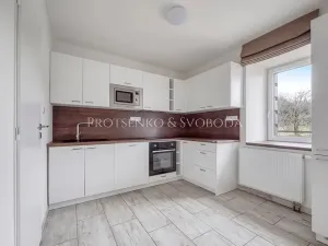 Prodej apartmánu, Prosečné, 349 m2