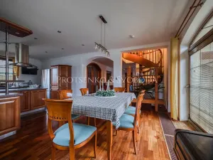 Prodej rodinného domu, Klínec, 345 m2