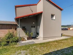 Prodej výrobních prostor, Dolany, 900 m2