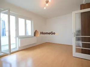 Pronájem bytu 1+1, Praha - Nusle, U gymnázia, 54 m2