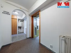 Prodej obchodního prostoru, Karlovy Vary, Moskevská, 57 m2