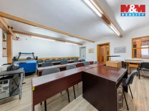 Prodej obchodního prostoru, Karlovy Vary, Moskevská, 57 m2