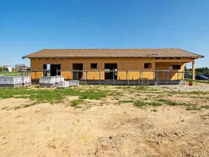 Prodej rodinného domu, Loza, 191 m2