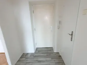 Pronájem bytu 1+1, Kladno, Kyjevská, 32 m2