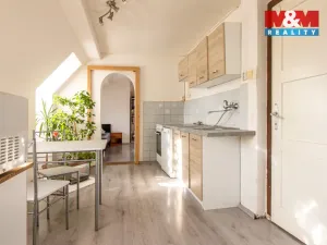 Prodej bytu 3+1, Cvikov - Cvikov II, Komenského, 48 m2