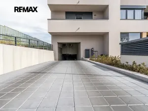 Pronájem bytu 2+kk, Praha - Kamýk, Zimova, 58 m2