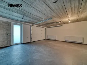 Pronájem rodinného domu, Červené Pečky, Hrabáňova, 213 m2