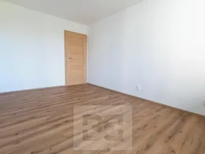 Pronájem bytu 2+1, Praha - Kobylisy, Paláskova, 59 m2