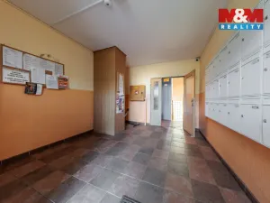 Prodej bytu 2+1, Karlovy Vary - Stará Role, Karlovarská, 61 m2