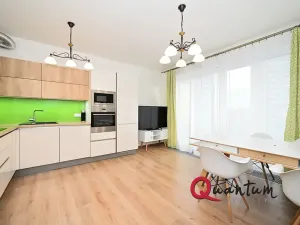 Prodej bytu 3+kk, Praha - Malešice, Počernická, 79 m2