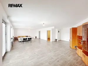 Pronájem obchodního prostoru, Neslovice, Lesní, 66 m2