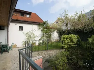 Pronájem vily, Praha - Střešovice, Nad hradním vodojemem, 350 m2