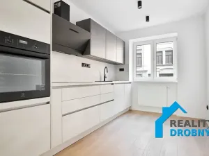 Prodej bytu 2+1, Děčín, Podmokelská, 53 m2