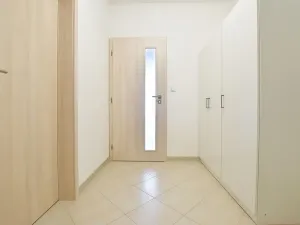 Pronájem bytu 2+kk, Nymburk, Ke Strouze, 51 m2