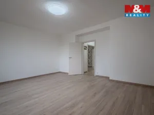 Prodej bytu 2+1, Ostrava - Poruba, Dvorní, 81 m2