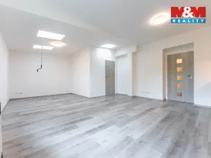 Pronájem bytu 1+kk, Praha - Vysočany, Novovysočanská, 38 m2