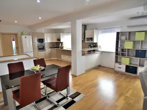 Prodej rodinného domu, Krupka, Letná, 204 m2