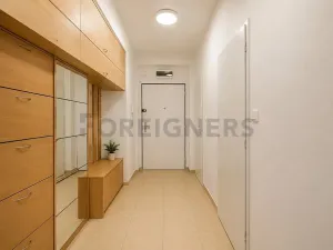 Pronájem bytu 2+1, Praha - Vršovice, Bělocerkevská, 52 m2
