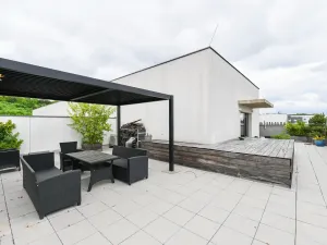 Pronájem bytu 3+kk, Praha - Vysočany, Strnadových, 78 m2