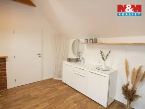 Pronájem obchodního prostoru, Hradec Králové - Kukleny, Pražská třída, 23 m2