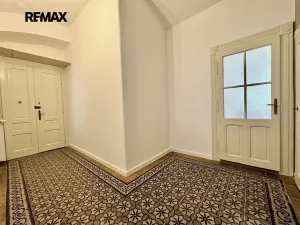 Pronájem bytu 2+1, Praha - Vinohrady, Krkonošská, 70 m2