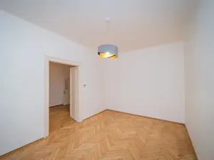 Pronájem bytu 2+kk, Praha - Nové Město, Lípová, 44 m2
