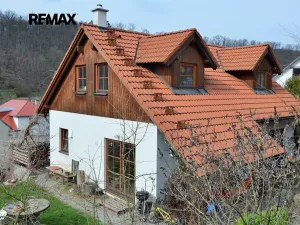 Prodej rodinného domu, Srbsko, Nad Kapličkou, 131 m2