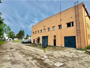 Prodej obchodního prostoru, Brno, Hněvkovského, 1574 m2
