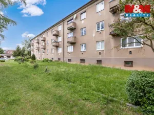 Prodej bytu 3+1, Králův Dvůr, Pod Hájem, 63 m2