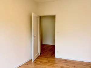 Pronájem bytu 3+1, Praha - Troja, Svídnická, 70 m2