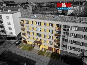 Prodej bytu 3+1, Opava - Předměstí, Skřivánčí, 67 m2