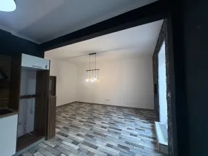 Prodej bytu 3+1, Jičín, Komenského náměstí, 86 m2