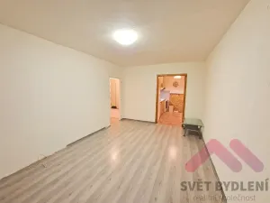 Pronájem bytu 2+kk, Praha, Vodnická, 43 m2