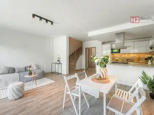 Prodej rodinného domu, Praha - Horní Počernice, Rajhradská, 170 m2