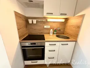 Pronájem bytu 2+kk, Praha - Strašnice, Nad Primaskou, 48 m2