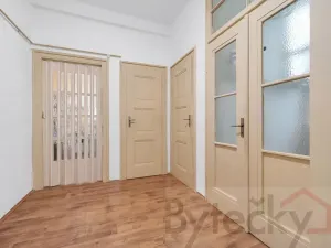 Pronájem bytu 2+kk, Praha - Libeň, U svobodárny, 69 m2