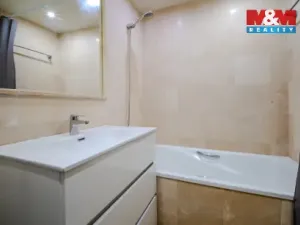 Prodej bytu 2+kk, Český Těšín, 28. října, 82 m2