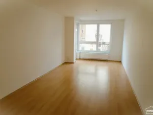 Pronájem bytu 3+kk, Praha - Vysočany, Pod Harfou, 74 m2