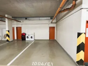 Pronájem bytu 3+kk, Praha - Vysočany, Pod Harfou, 74 m2