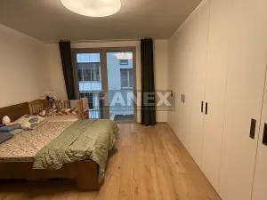 Pronájem bytu 2+kk, Praha - Karlín, Křižíkova, 66 m2