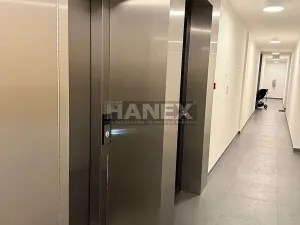 Pronájem bytu 2+kk, Praha - Karlín, Křižíkova, 66 m2